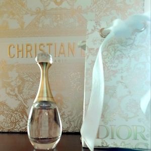 Dior J'adore eau de Parfum. 5ml